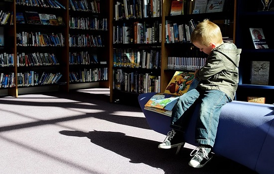 ¿Cómo decirle a un niño que debe ir al colegio?